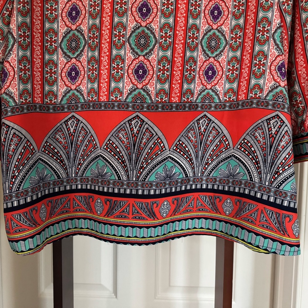 Multicolor Patterned Women's Top - Picture 3 of 7